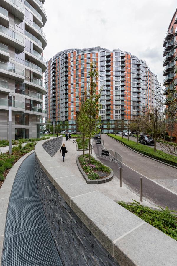 Excel Apartment For Business Travellers Londra Exterior foto